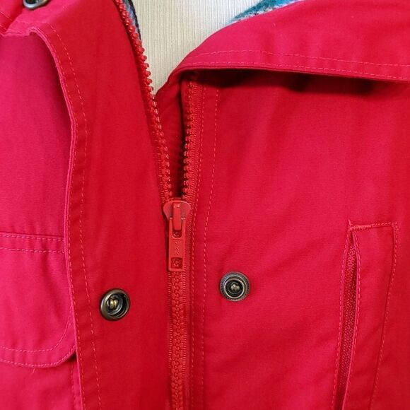 EDDIE BOUER RED JACKET, plaid lining. LOTS OS POCKETS, SIze Small Petite. - Picture 10 of 16